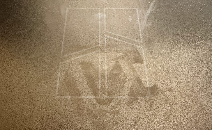 プレートの汚れや油分でプレートから剝がれやすい状態